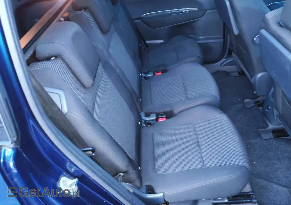 PEUGEOT 5008 155 THP Allure