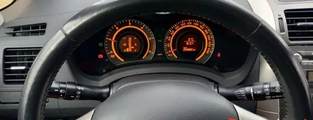 TOYOTA Auris 2.0 D-4D (126 KM)