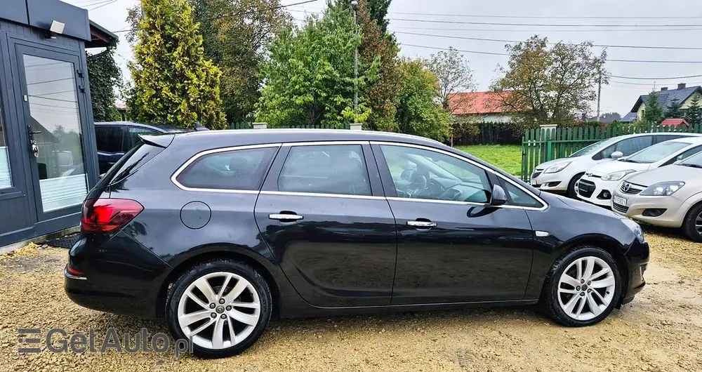 OPEL Astra 1.4 Turbo Cosmo