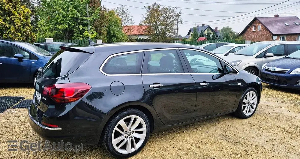 OPEL Astra 1.4 Turbo Cosmo