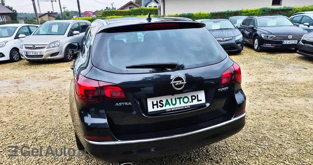 OPEL Astra 1.4 Turbo Cosmo