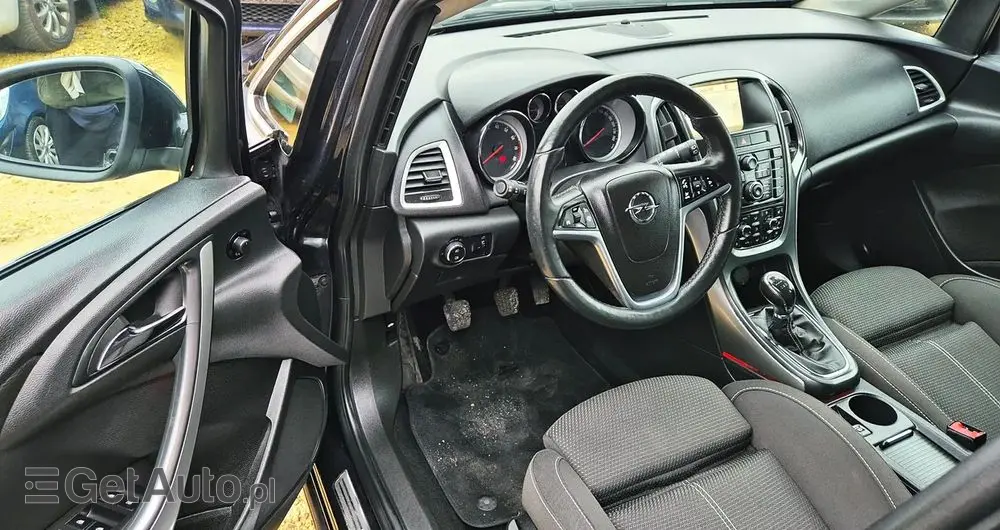 OPEL Astra 1.4 Turbo Cosmo