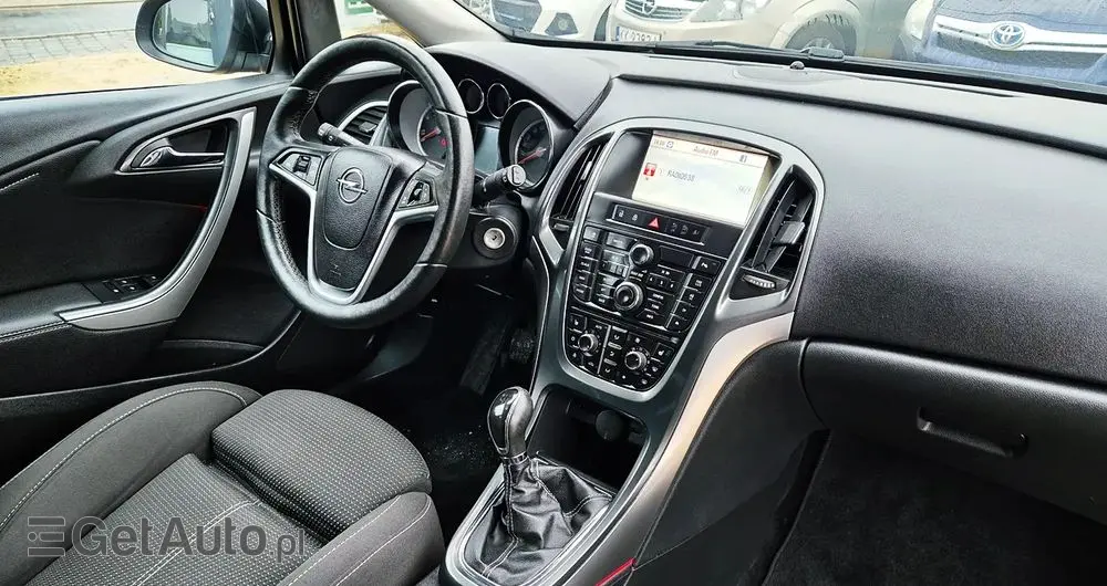 OPEL Astra 1.4 Turbo Cosmo