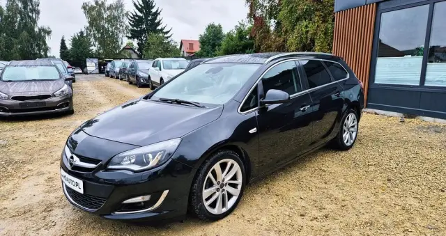 OPEL Astra 1.4 Turbo Cosmo