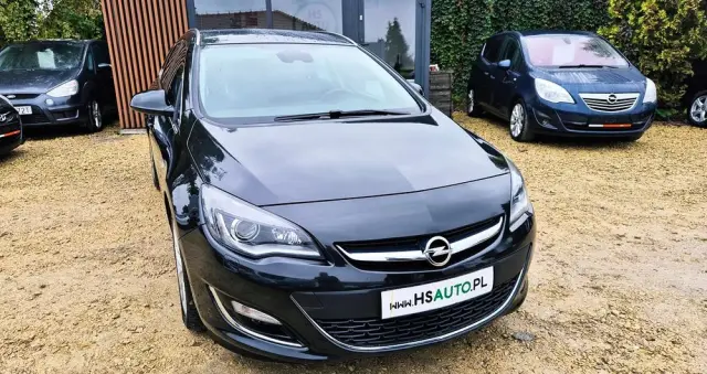 OPEL Astra 1.4 Turbo Cosmo