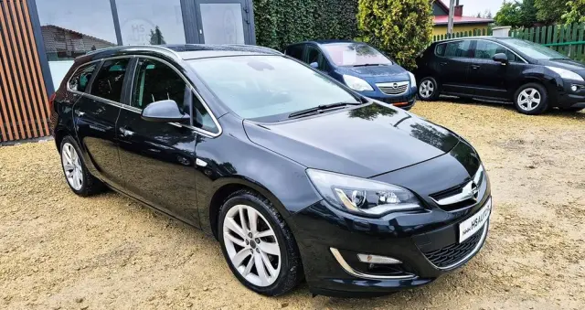 OPEL Astra 1.4 Turbo Cosmo