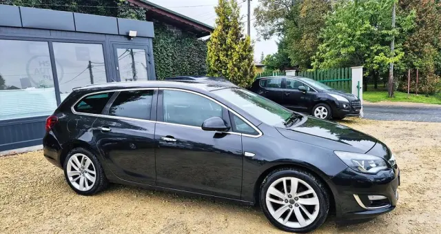 OPEL Astra 1.4 Turbo Cosmo