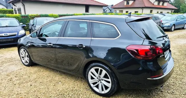 OPEL Astra 1.4 Turbo Cosmo