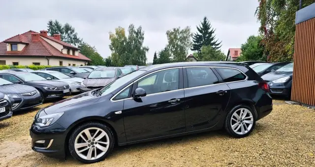 OPEL Astra 1.4 Turbo Cosmo