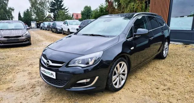 OPEL Astra 1.4 Turbo Cosmo