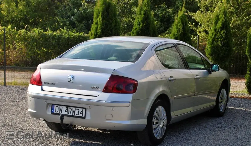 PEUGEOT 407 
