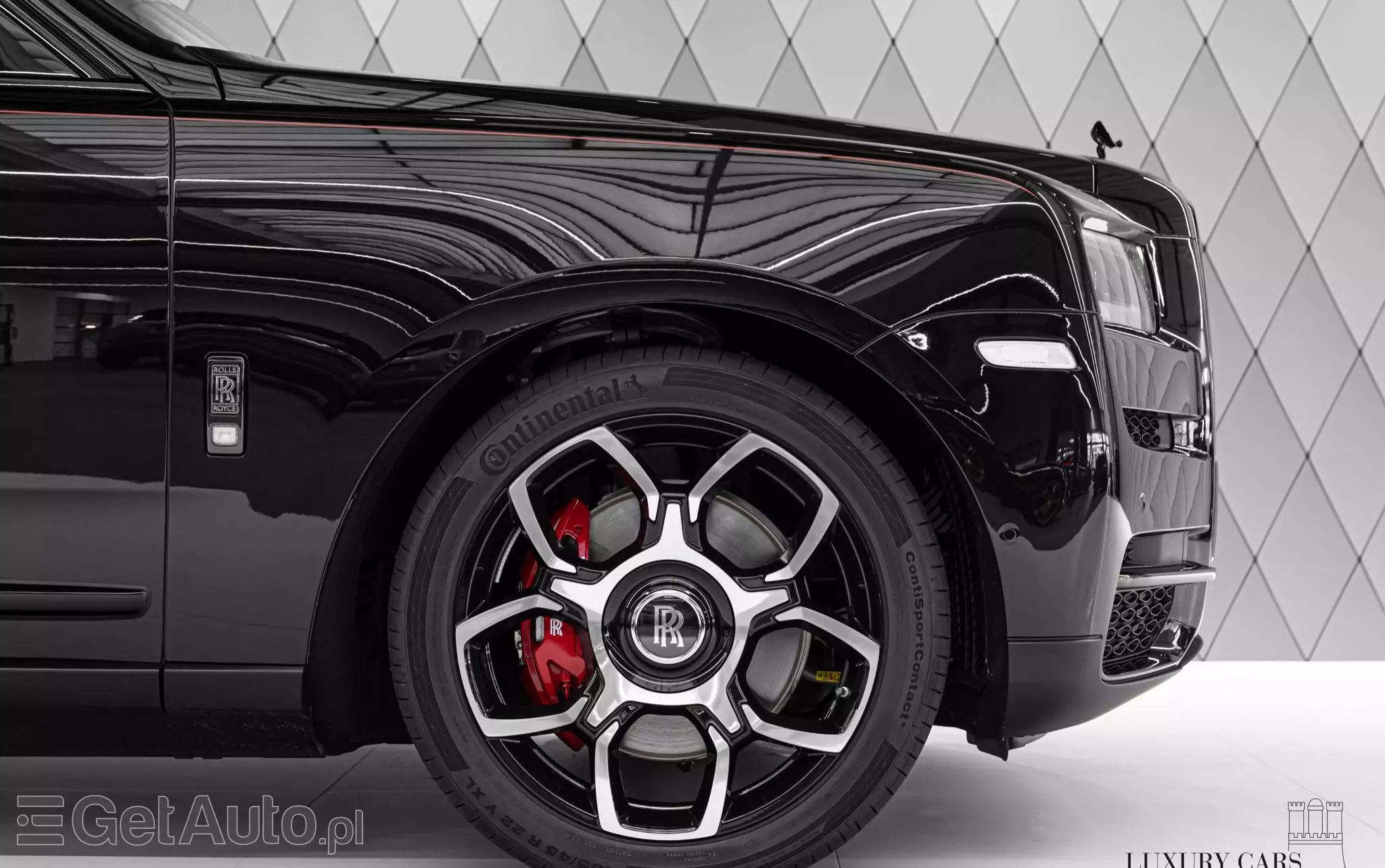 ROLLS-ROYCE Cullinan 