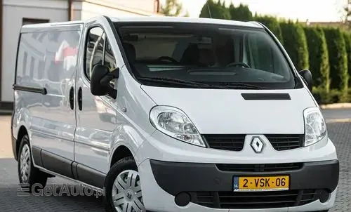 RENAULT Trafic 