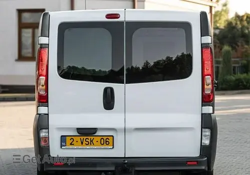 RENAULT Trafic 