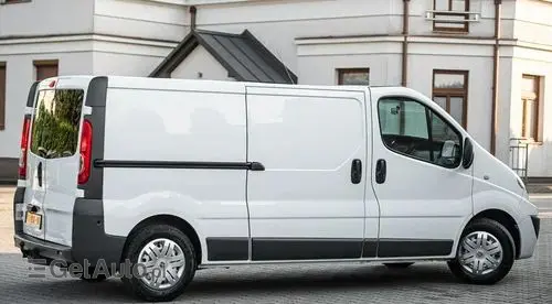 RENAULT Trafic 