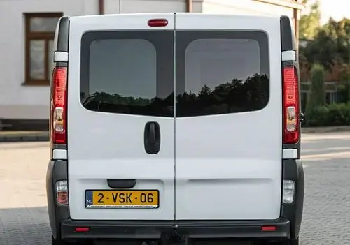 RENAULT Trafic 