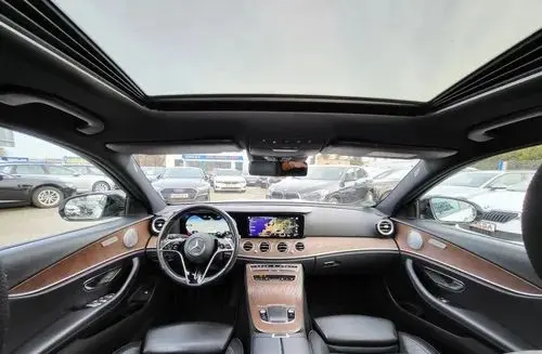 MERCEDES-BENZ Klasa E 