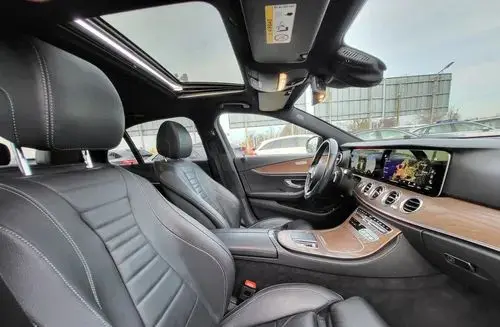 MERCEDES-BENZ Klasa E 