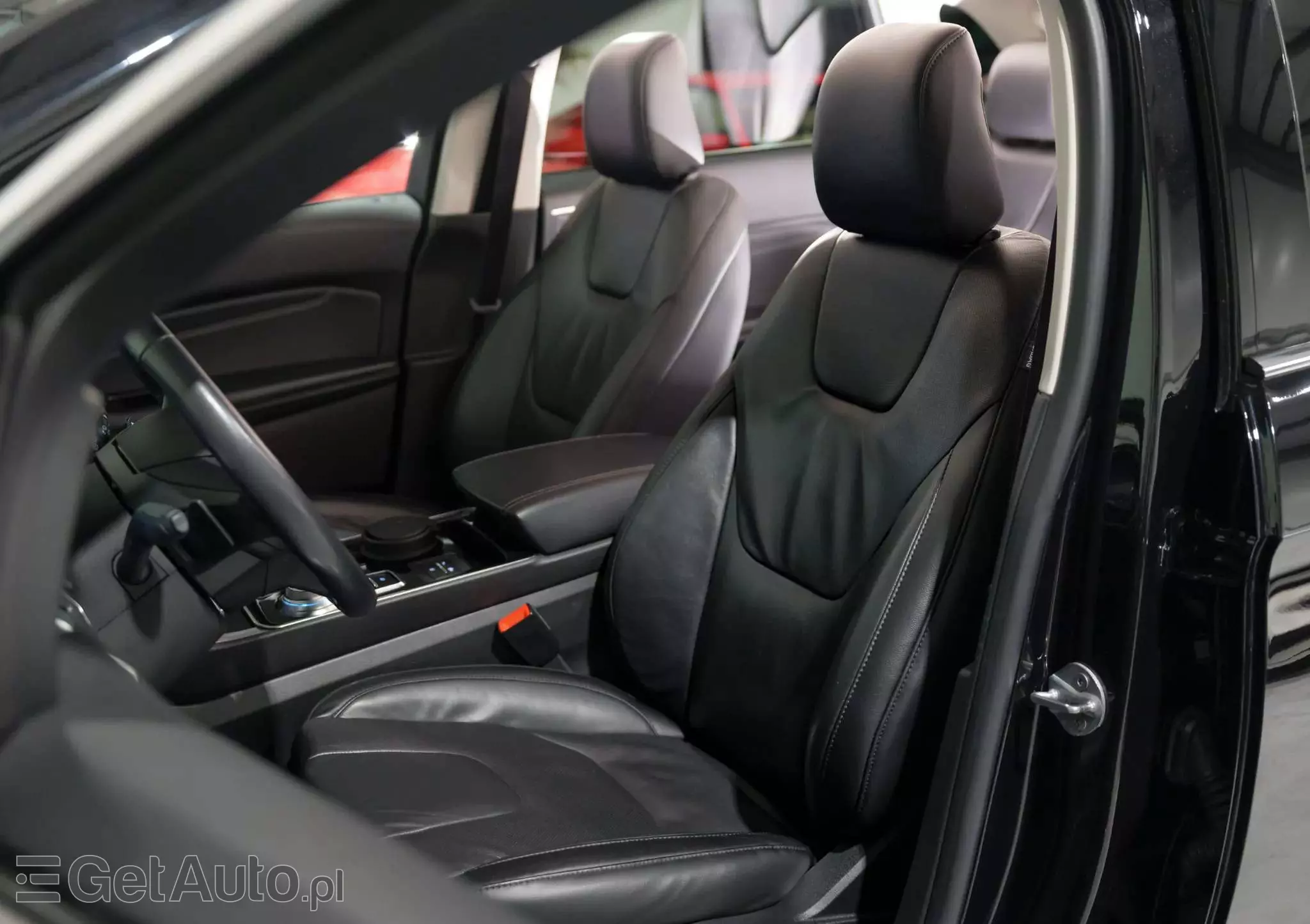 FORD Edge 2.0 EcoBlue Twin-Turbo 4WD Titanium