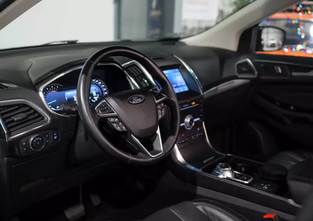 FORD Edge 2.0 EcoBlue Twin-Turbo 4WD Titanium