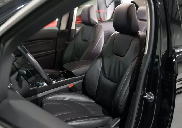 FORD Edge 2.0 EcoBlue Twin-Turbo 4WD Titanium