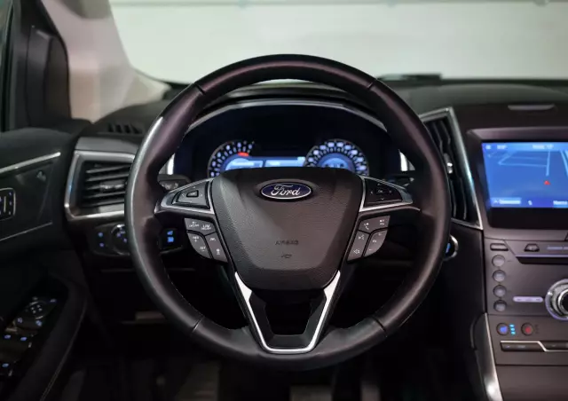 FORD Edge 2.0 EcoBlue Twin-Turbo 4WD Titanium