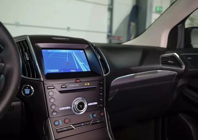 FORD Edge 2.0 EcoBlue Twin-Turbo 4WD Titanium