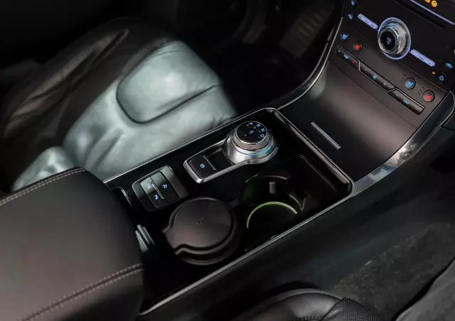 FORD Edge 2.0 EcoBlue Twin-Turbo 4WD Titanium