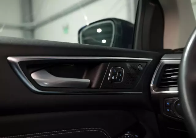 FORD Edge 2.0 EcoBlue Twin-Turbo 4WD Titanium