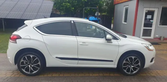 CITROEN DS4 