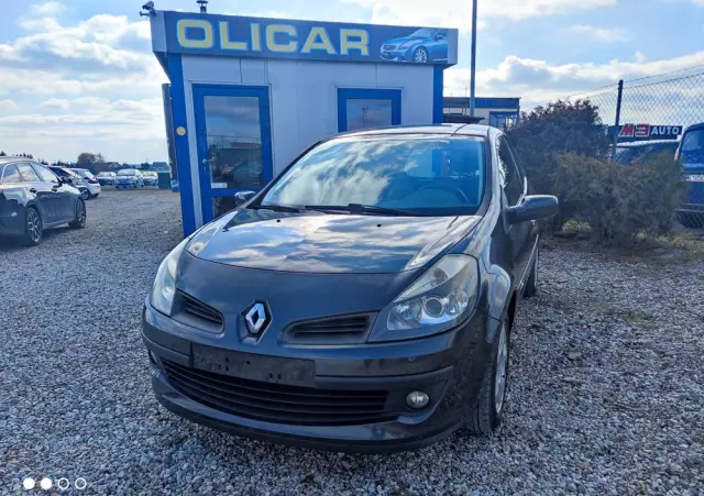 RENAULT Clio 1.6 16V Expression