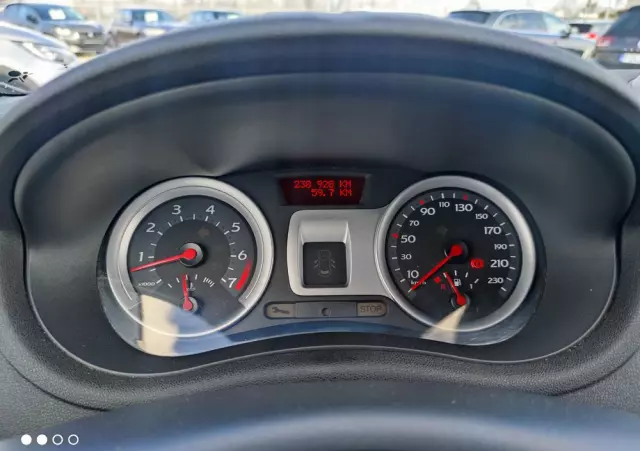 RENAULT Clio 1.6 16V Expression