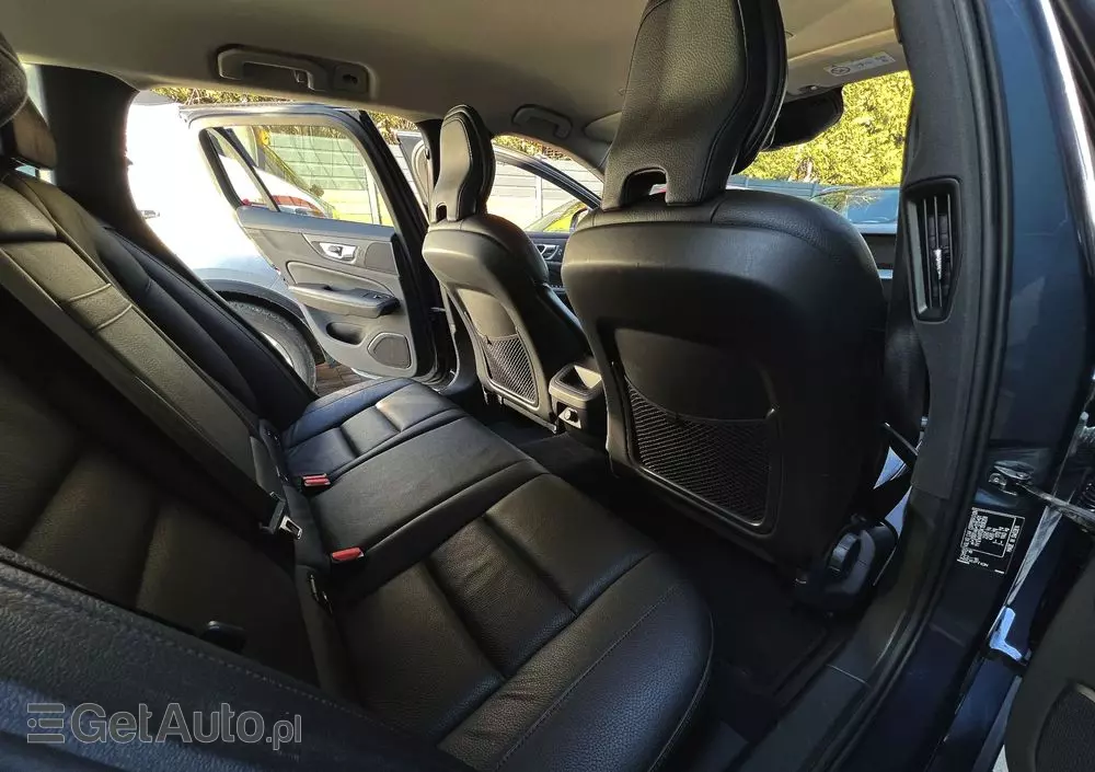 VOLVO V60 D4 Geartronic Inscription