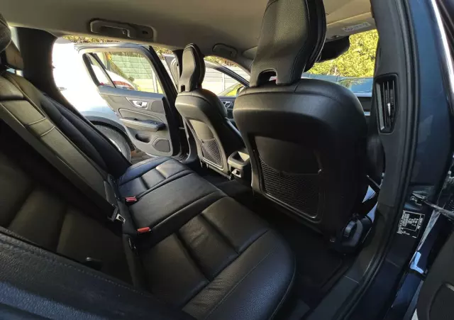 VOLVO V60 D4 Geartronic Inscription