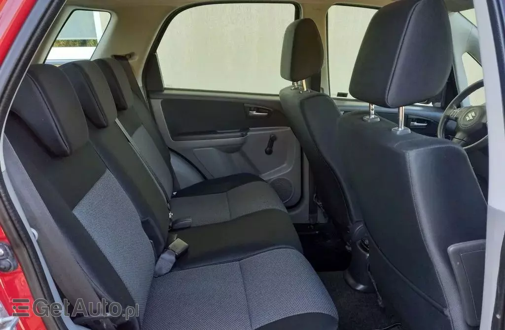 SUZUKI SX4 
