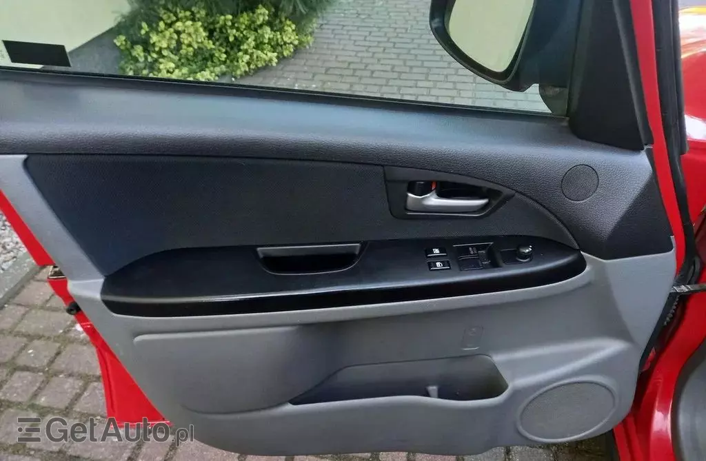 SUZUKI SX4 