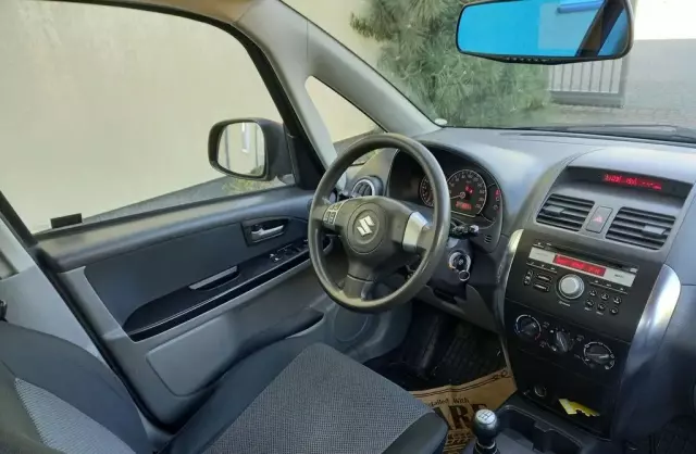 SUZUKI SX4 