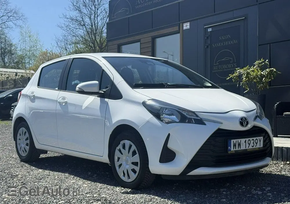 TOYOTA Yaris 1.5 Active