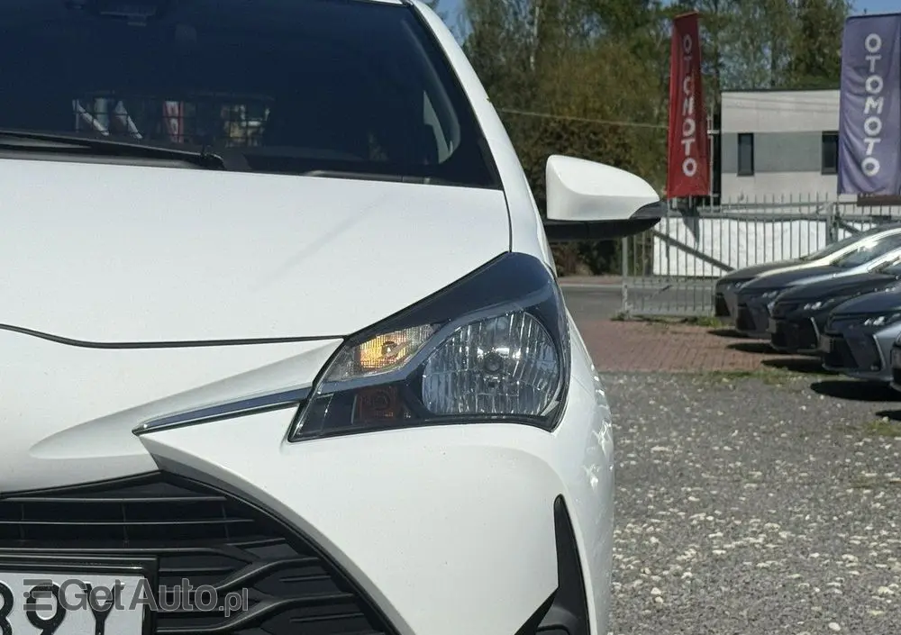 TOYOTA Yaris 1.5 Active