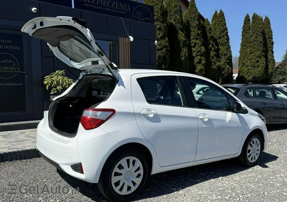 TOYOTA Yaris 1.5 Active