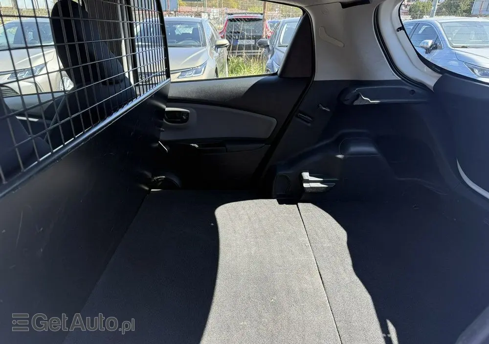 TOYOTA Yaris 1.5 Active