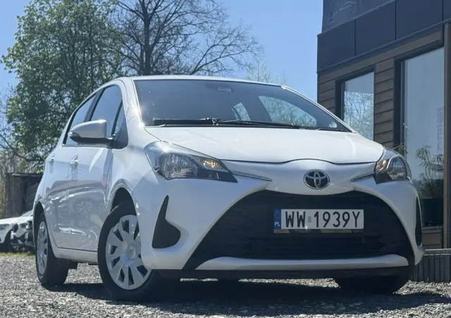 TOYOTA Yaris 1.5 Active