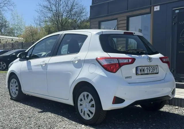 TOYOTA Yaris 1.5 Active