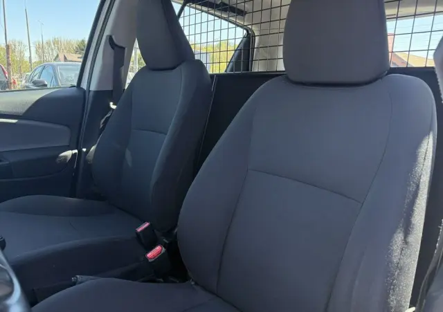 TOYOTA Yaris 1.5 Active