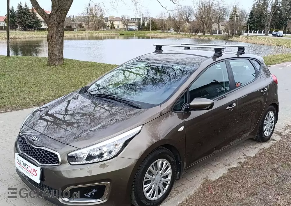 KIA Ceed Cee'd 1.6 GDI M DCT