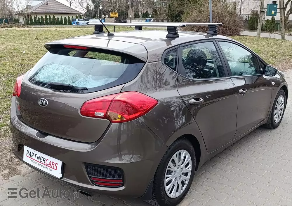 KIA Ceed Cee'd 1.6 GDI M DCT