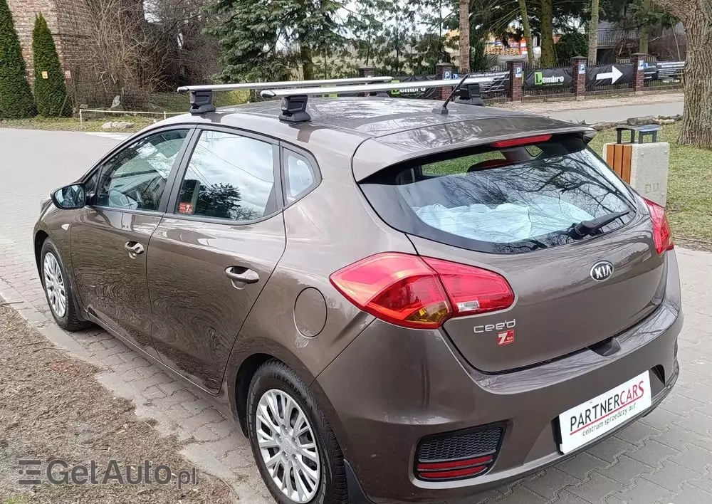 KIA Ceed Cee'd 1.6 GDI M DCT