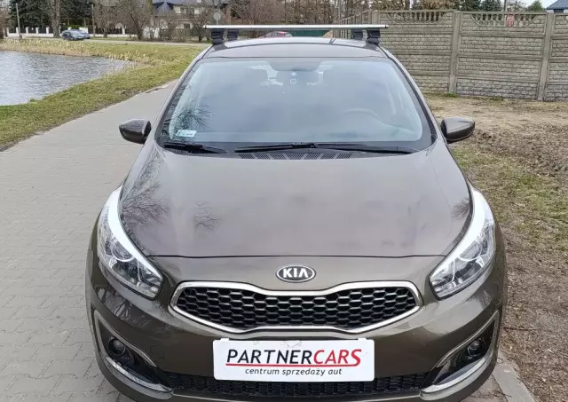 KIA Ceed Cee'd 1.6 GDI M DCT