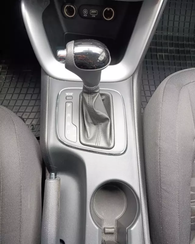 KIA Ceed Cee'd 1.6 GDI M DCT