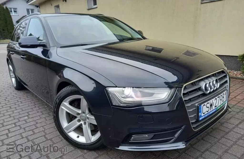 AUDI A4 